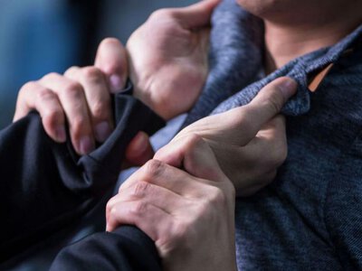 В Киеве двое 16-летних парней жестоко избили мужчину из-за замечаний: фото злоумышленников