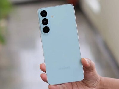 Samsung Galaxy начали получать сентябрьское обновление Google Play System