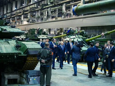 Война истощает экономику России — дефицит бюджета растёт, резервы тают, а долги дорожают — AP