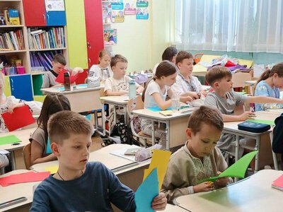 Тревога не означает конец уроков: как работают школы Киева во время опасности