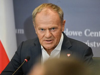 Потери Украины составляют около 27 тыс. убитыми и ранеными ежемесячно — Туск