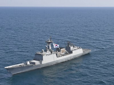 Південна Корея відмовилася від участі у війні на Близькому Сході, але готова захищати судноплавство