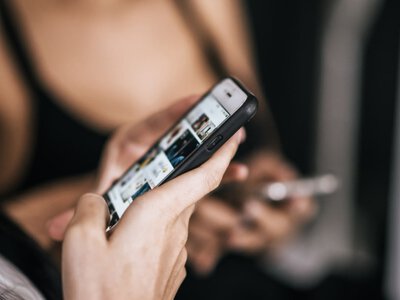  Имамы в TikTok и религиозные блогеры: что говорит закон Казахстана 