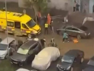 Шестилетний ребёнок погиб под колёсами автомобиля во дворе дома в Экибастузе 