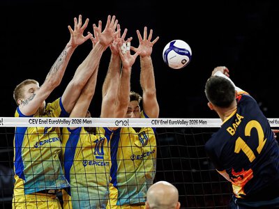 Украина сенсационно проиграла Румынии в плей-офф Евро-2026 по волейболу: видеообзор матча 1/8 финала