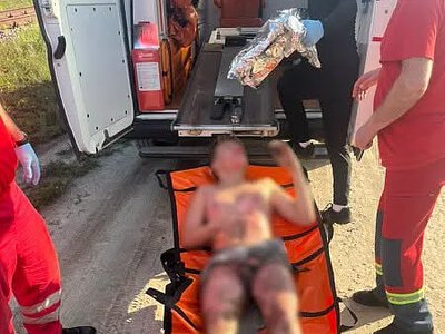 Во Львове 13-летний мальчик попал в реанимацию после попытки сделать селфи на вагоне