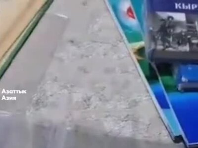 Родители школьников в Кыргызстане жалуются на нехватку и качество учебников