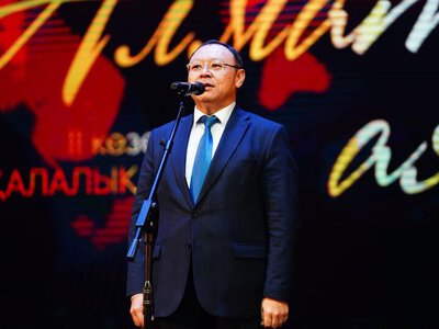 «Алматыны аяла!»: любительские коллективы и исполнители старше 50 лет выступили на сцене