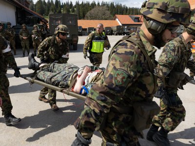 Швейцарія відходить від старої моделі безпеки та посилює армію й цивільний захист