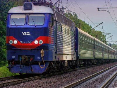  До 16 часов в пути: в Укрзализныце обнародовали перечень поездов с существенными задержками 