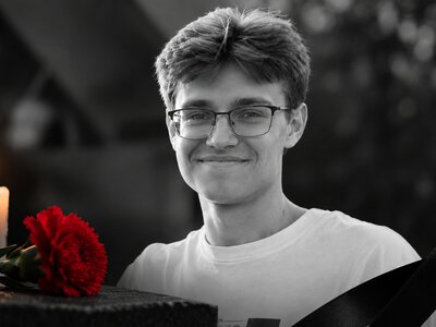 Учился на психолога в ДНУ: стало известно имя 20-летнего парня, который умер после атаки рф на Днепр