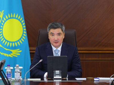  «Либо будут работать другие»: Бектенов сделал замечание главе «КазАвтоЖола» 