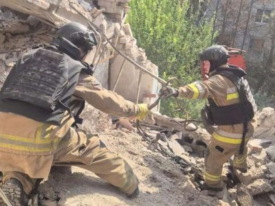 В Славянске спасатели достали тело мужчины из-под завалов пятиэтажки
