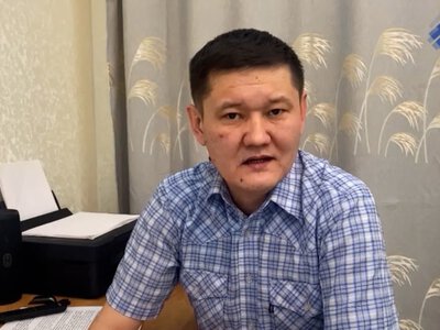 В Казахстане отец журналиста Думана Мухаммедкарима заявил о двух попытках самоубийства в карцере