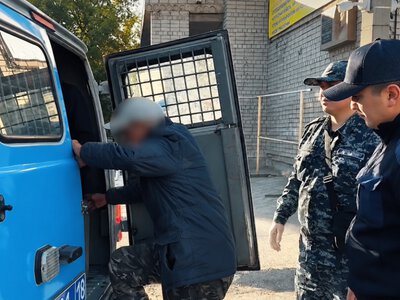  Без жилья, документов и связи с родными: кому помогает полиция в области Абай 