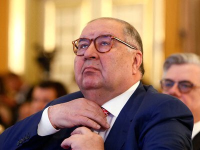 ЕС продлил санкции против рф, но исключил из списка олигархов Усманова и Фридмана — СМИ