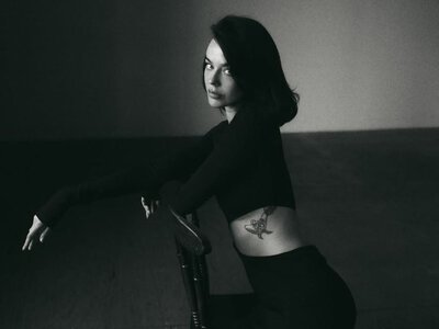 Возлюбленная Дантеса похвасталась эффектной фотосессией: певец не сдержал эмоций