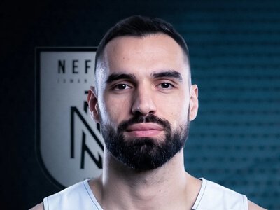 İki metr boyu olan monteneqrolu hücumçu Neftçidə