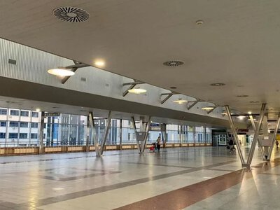 Железная дорога Киева под огнем: ранен работник Укрзализныци