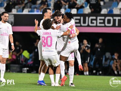 “Sabah”ın baş məşqçisi qəhrəman futbolçuları bu cür mükafatlandırdı