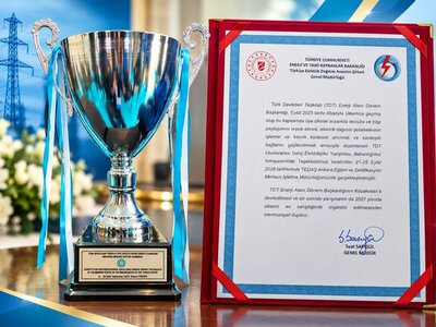 Министр энергетики поздравил казахстанскую команду с победой на международном конкурсе электромонтеров