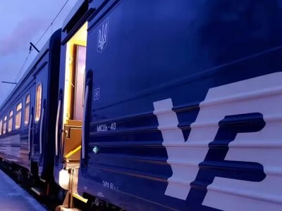 Массированный удар рф вызвал задержки поездов, некоторые опаздывают более чем на 6 часов