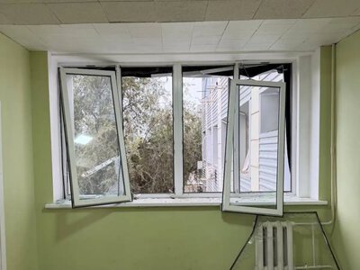 В результате ночного удара по Еврейской больнице в Одессе разрушены верхние этажи и фасад (фото)