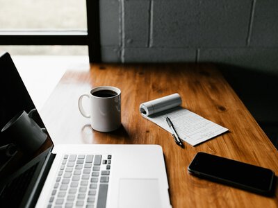 Дослідження виявило зв’язок між частим переглядом порнографії та більш радикальними гендерними поглядами