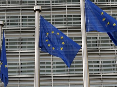 ЕС рассматривает возможность ускорить предоставление Украине 45 млрд евро, запланированных на 2027 год