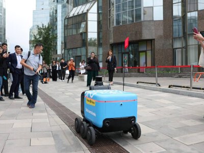  В Алматы начали тестировать роботов-доставщиков 
