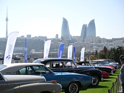 AAF Formula 1 zamanı klassik avtomobillərin sərgisini keçirir - FOTOLAR