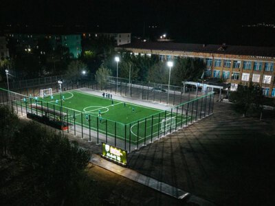  Школьники из Сарани получили футбольное поле с покрытием уровня FIFA 