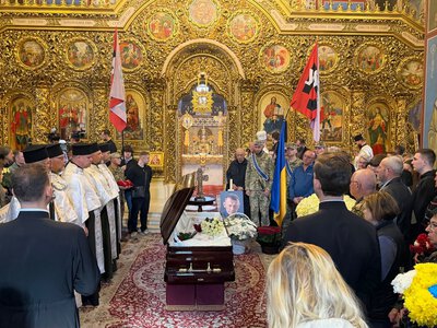 Николая Карпюка проводили в последний путь в Киеве: фоторепортаж