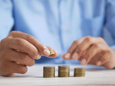 Пенсию могут урезать на 20% и более: кому грозят удержания