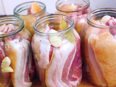 Самое вкусное сало на зиму: два простых рецепта засолки