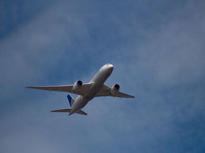 Из-за неудачной шутки пассажира в Польше не пустили на самолет: что он сказал