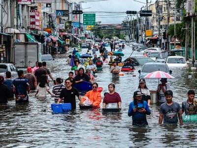Вода после наводнения в Бангкоке отступает: власти эвакуировали более 4 тыс. человек