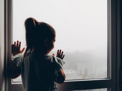В Киевской области после обстрелов ухудшилось качество воздуха — в каких городах окна лучше не открывать