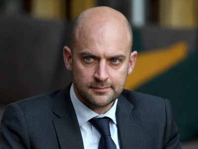  Глава МИД Франции ответил, почему Париж выступил за снятие санкций с Усманова 