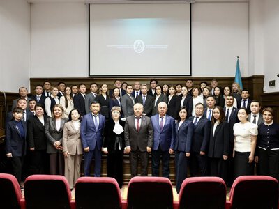 Председатель Высшего Судебного Совета Дмитрий Малахов провел встречу с магистрантами Академии правосудия