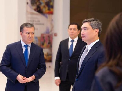 Еңбек күні қарсаңында Премьер-министр Олжас Бектенов «Еңбек – ел мұраты» іс-шарасына қатысты