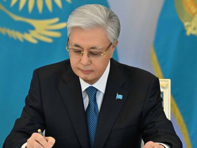  Токаев поздравил женскую сборную Казахстана с серебром Шахматной олимпиады 