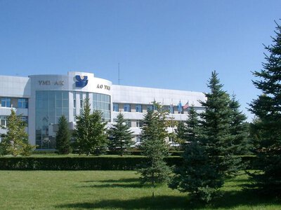 Аким ВКО поздравил работников атомной отрасли