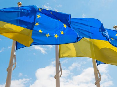 ЕС расширил санкции в связи с депортацией украинских детей: под ограничения попали 10 человек и 17 организаций