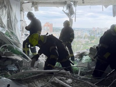  Дрон армии рф влетел в многоэтажку в Одессе, есть раненые 