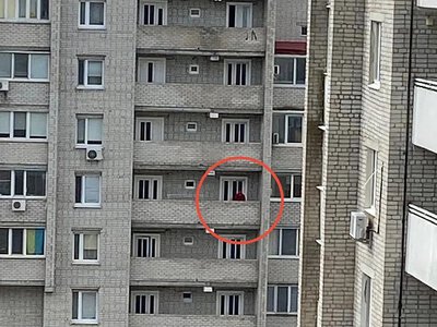 На Николаевщине полицейские разыскали подростка на балконе 10-этажного дома после прощального сообщения