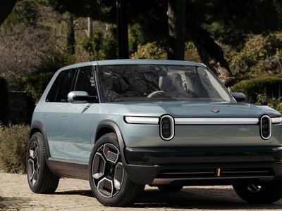 Rivian R3 буде значно дешевшим за R2: компактний кросовер отримає до 480 км ходу і тримоторну версію
