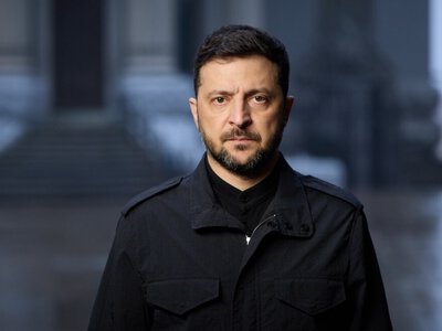 Большинство украинцев возлагают на Зеленского ответственность за коррупцию в его окружении: результаты соцопроса