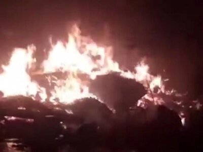 Под Одессой после атаки РФ горит приют для собак