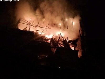Оккупанты обстреляли Киев баллистическими ракетами и реактивными дронами: в нескольких районах зафиксированы повреждения